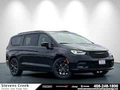 2026 Chrysler Pacifica SELECT AWD Passenger Van