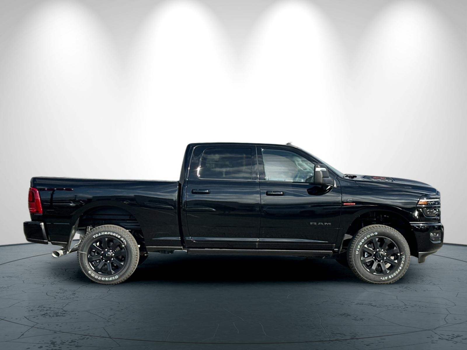 2025 Ram 2500 Laramie photo 3