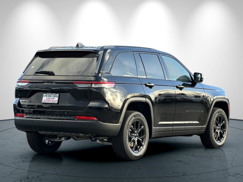 New 2025 Jeep Grand Cherokee ALTITUDE X 4X4 Sport Utility