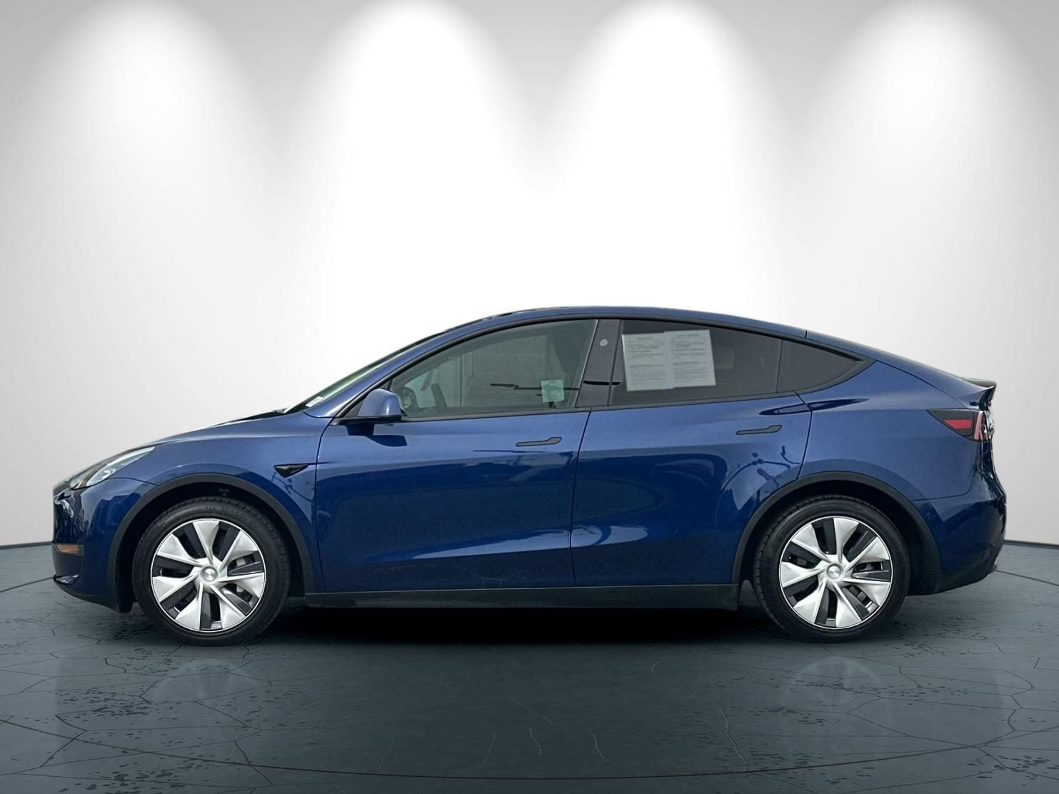 2024 Tesla Model Y Long Range photo 6