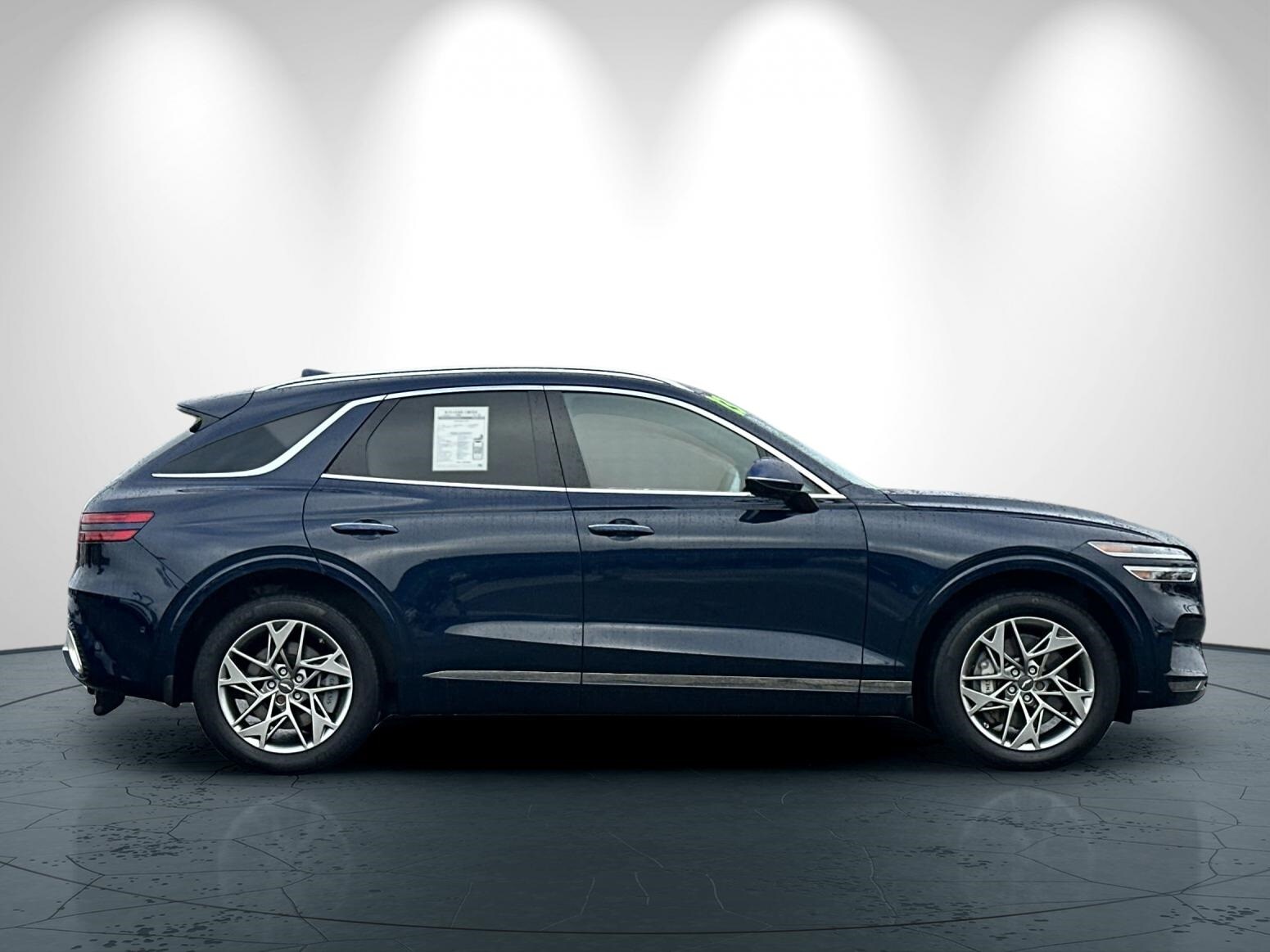 2023 Genesis GV70 2.5T photo 3