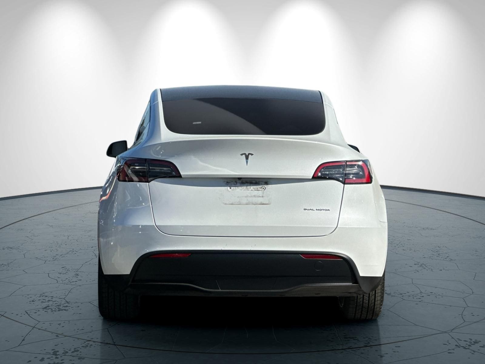 2023 Tesla Model Y Long Range photo 4