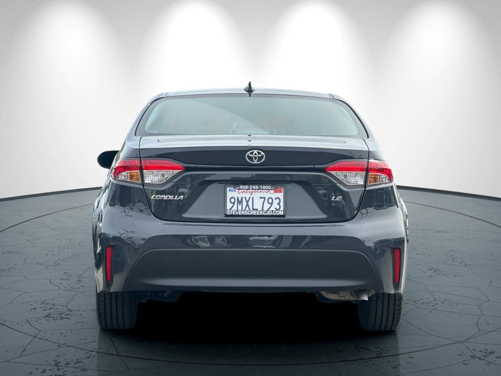 2023 Toyota Corolla LE photo 4