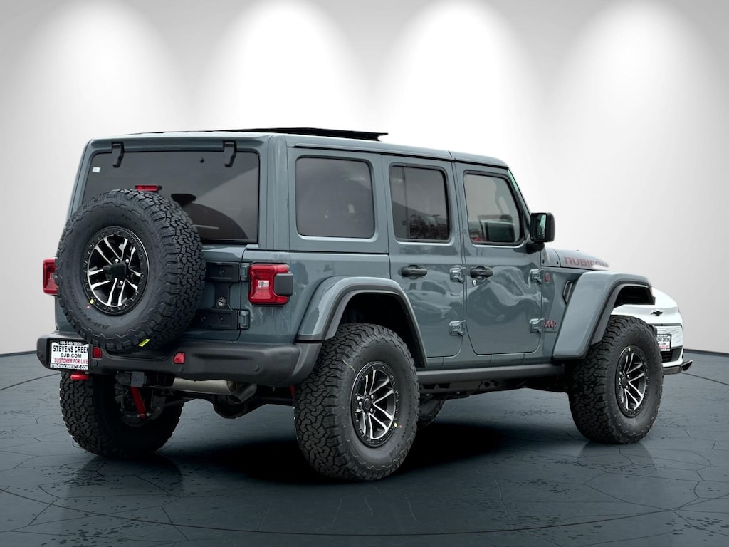 New 2026 Jeep Wrangler 4-DOOR RUBICON X Sport Utility