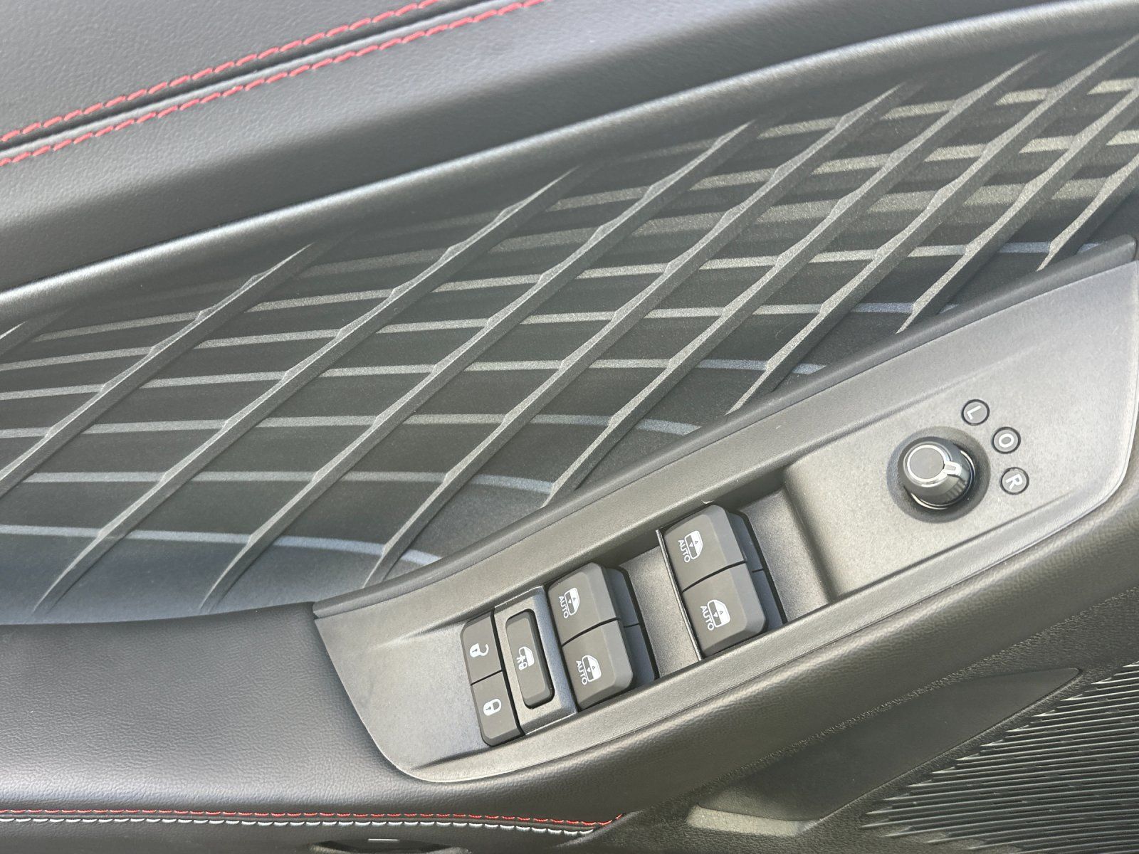 2026 Dodge Charger R/T - Photo 9