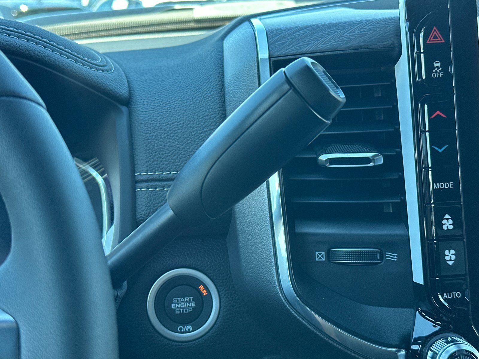 2026 RAM 2500 Laramie - Photo 18