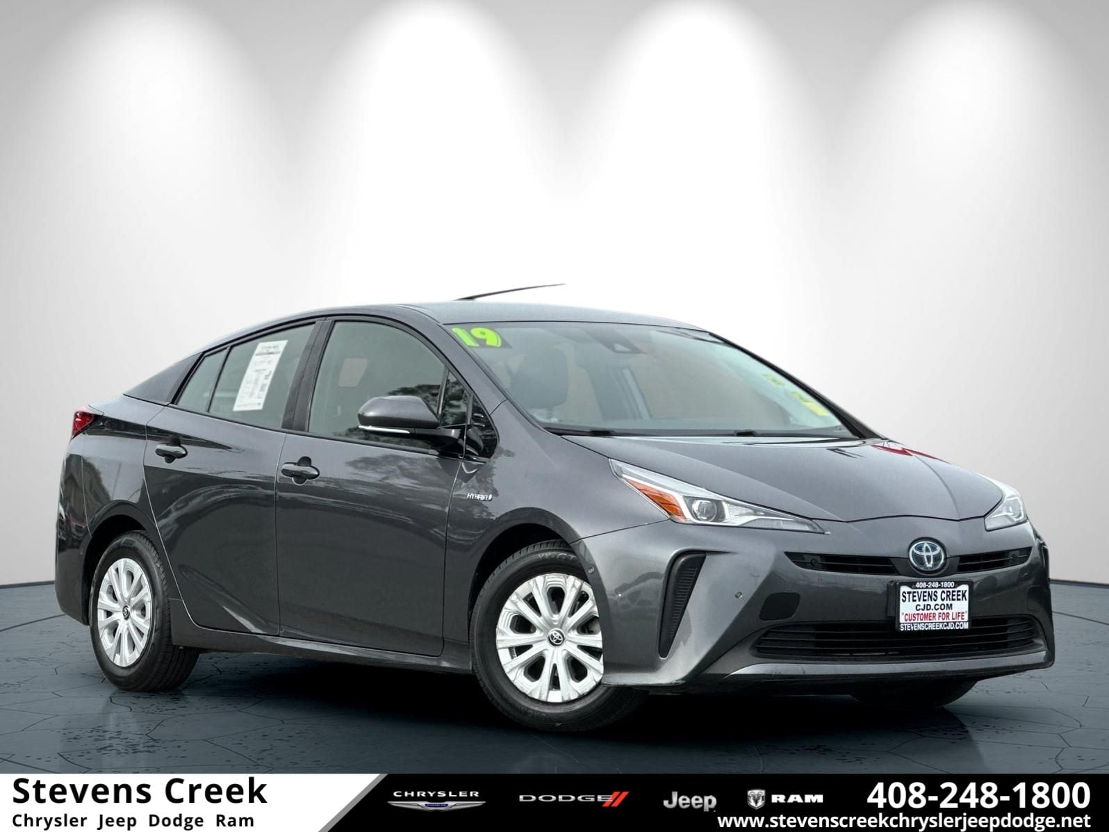 2019 Toyota Prius L Eco FWD