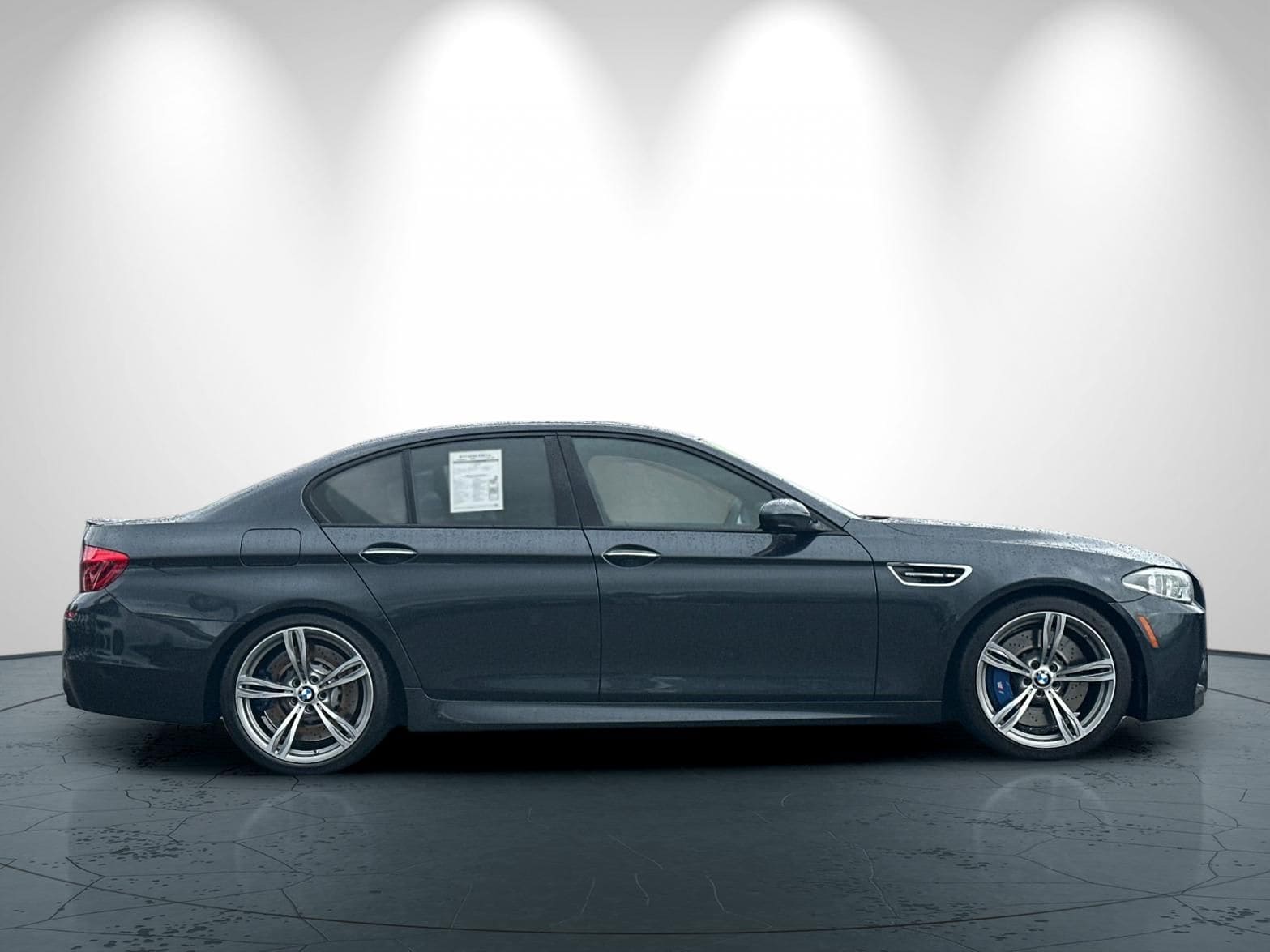 2014 BMW M5 Base photo 2