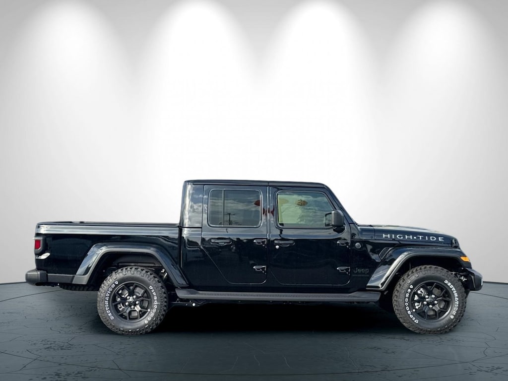 New 2025 Jeep Gladiator HIGH TIDE 4X4 Pickup