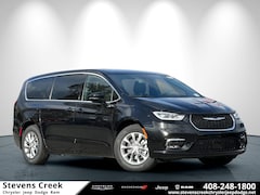 2026 Chrysler Pacifica LIMITED Passenger Van