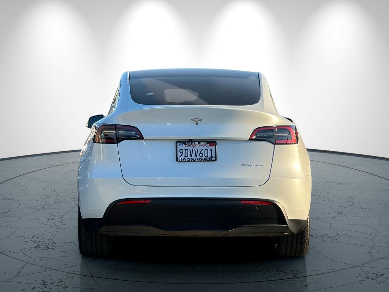 2023 Tesla Model Y Long Range photo 4
