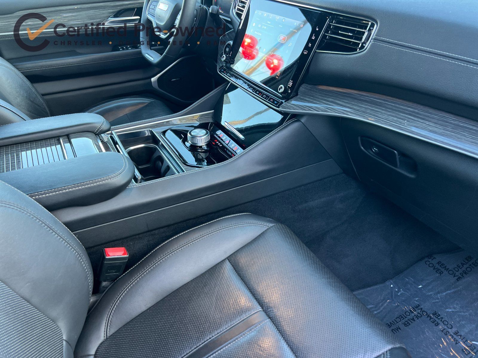 2022 Jeep Wagoneer Series II - Photo 18