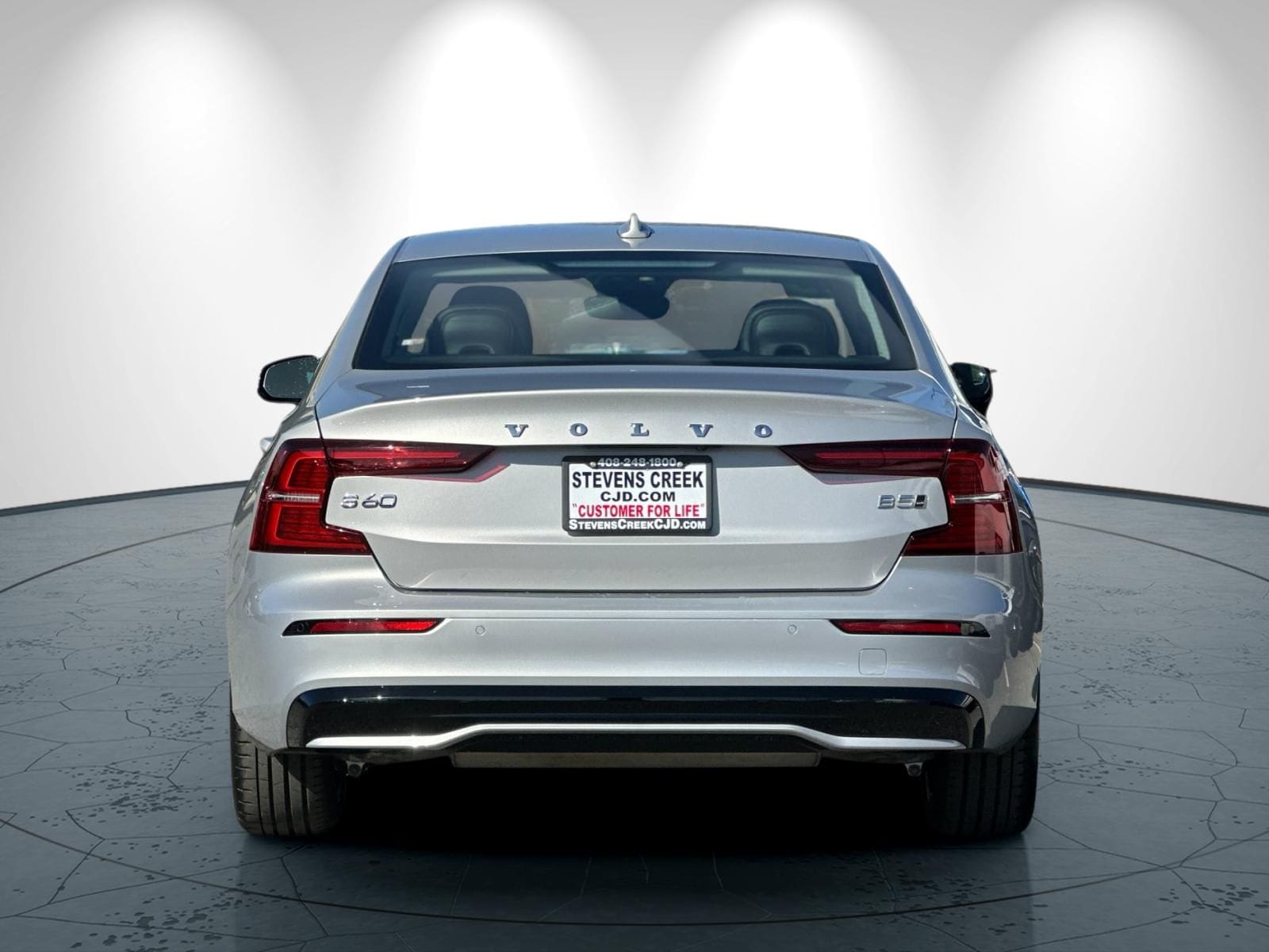 2025 Volvo S60 B5 Core photo 4