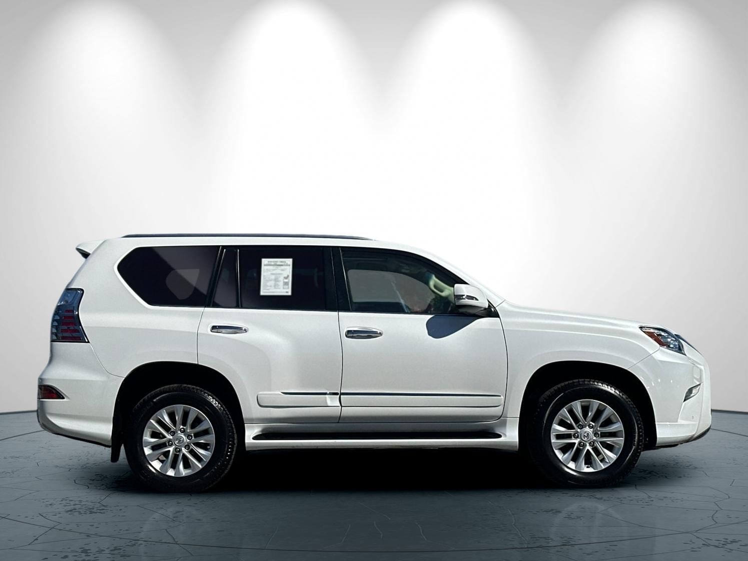 2017 LEXUS GX 460 photo 2