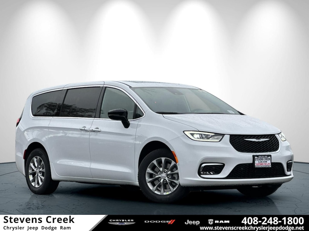 New 2026 Chrysler Pacifica LIMITED AWD Passenger Van