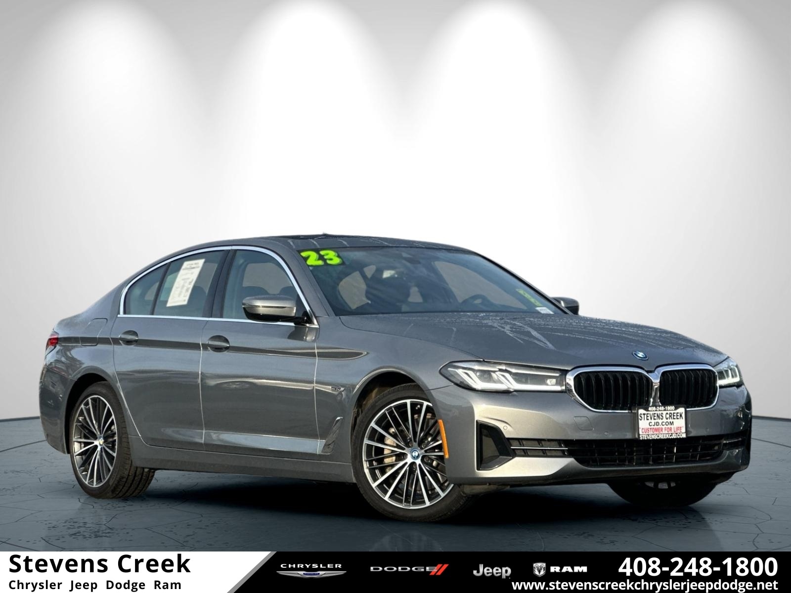 2023 BMW 5 Series 530e's photo