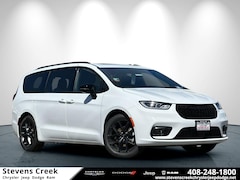 2025 Chrysler Pacifica LIMITED Passenger Van
