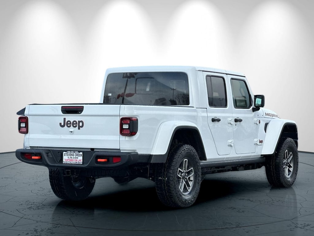 New 2026 Jeep Gladiator MOJAVE 4X4 Pickup