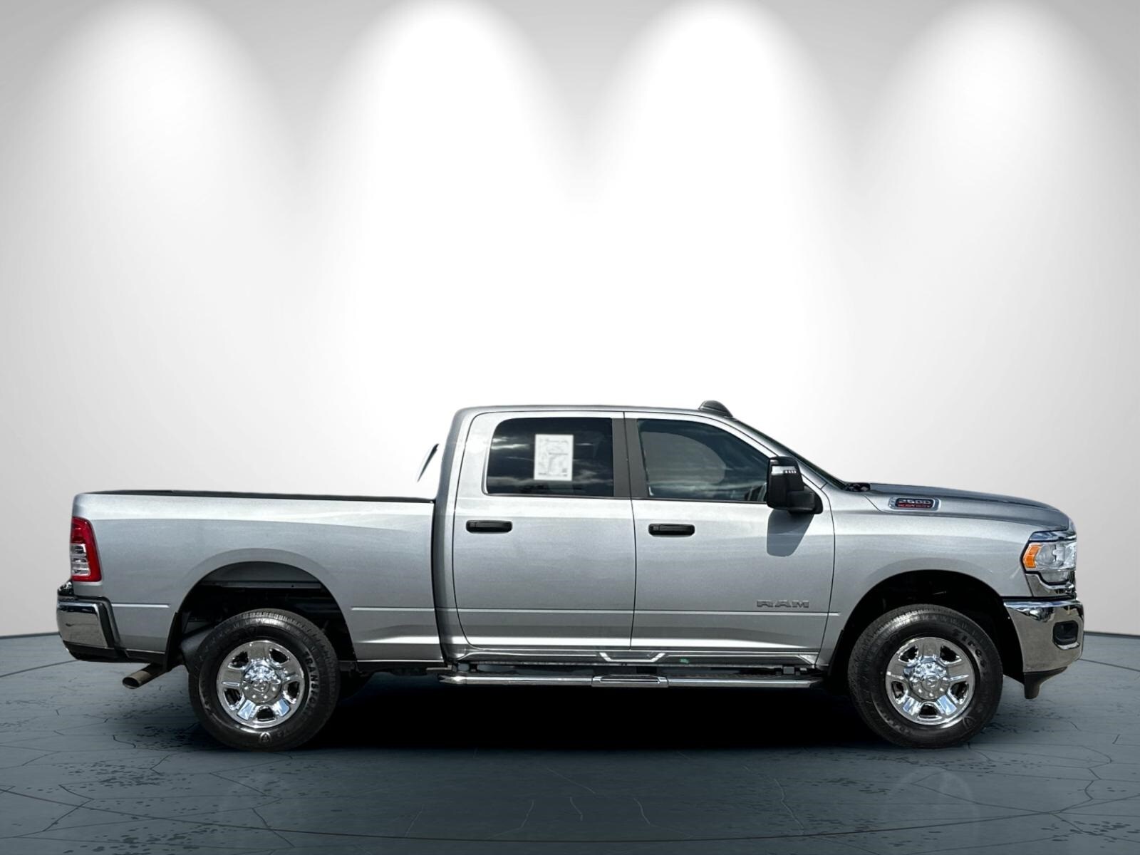 2024 Ram 2500 Big Horn photo 3