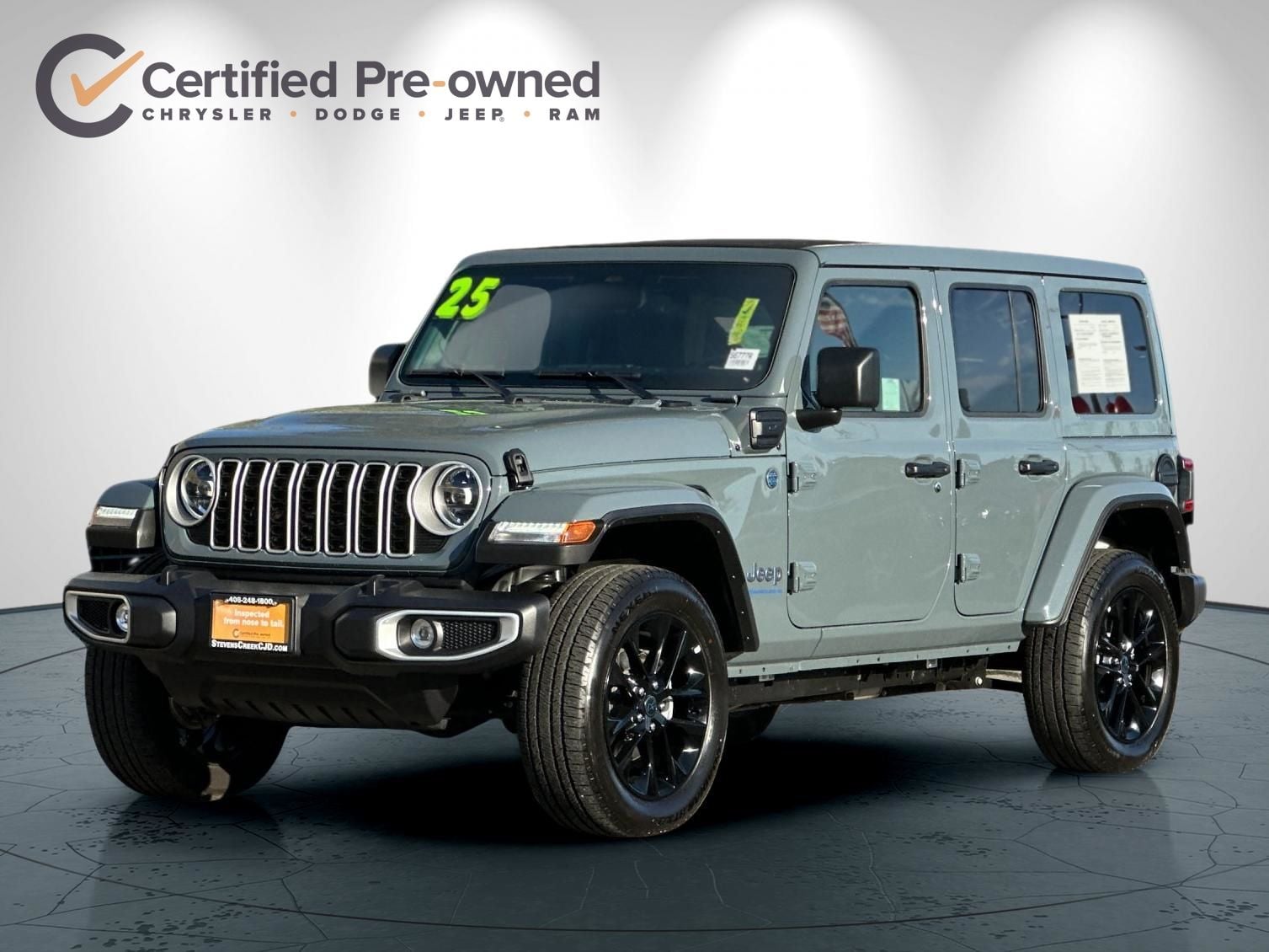 2025 Jeep Wrangler Sahara 4xe photo 3