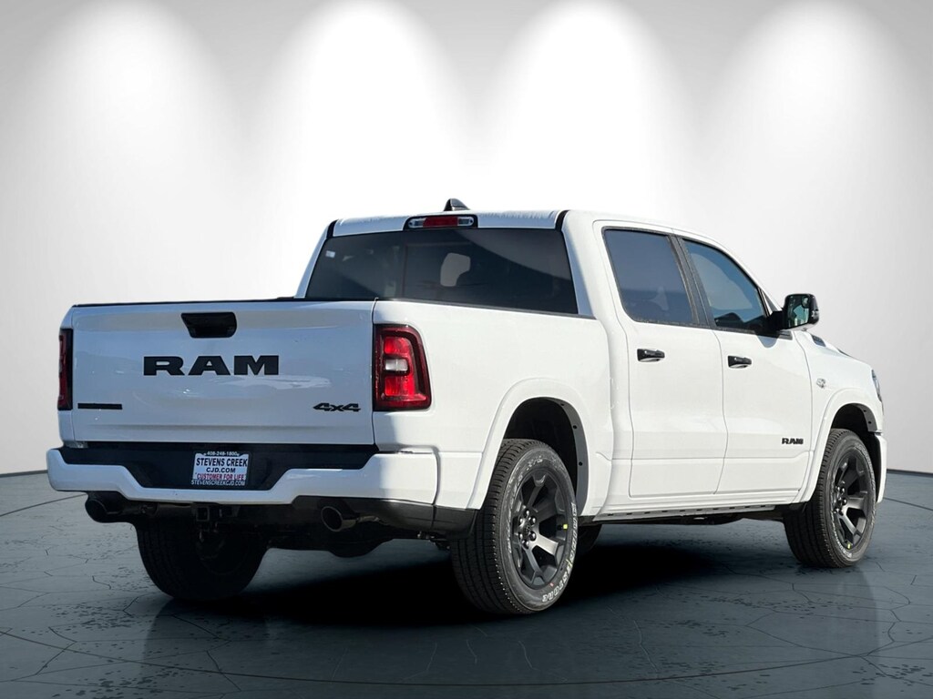 New 2026 Ram 1500 BIG HORN CREW CAB 4X4 5'7 BOX Pickup