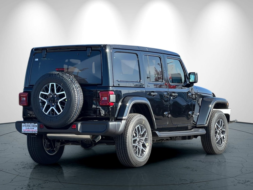 New 2026 Jeep Wrangler 4-DOOR SAHARA Sport Utility