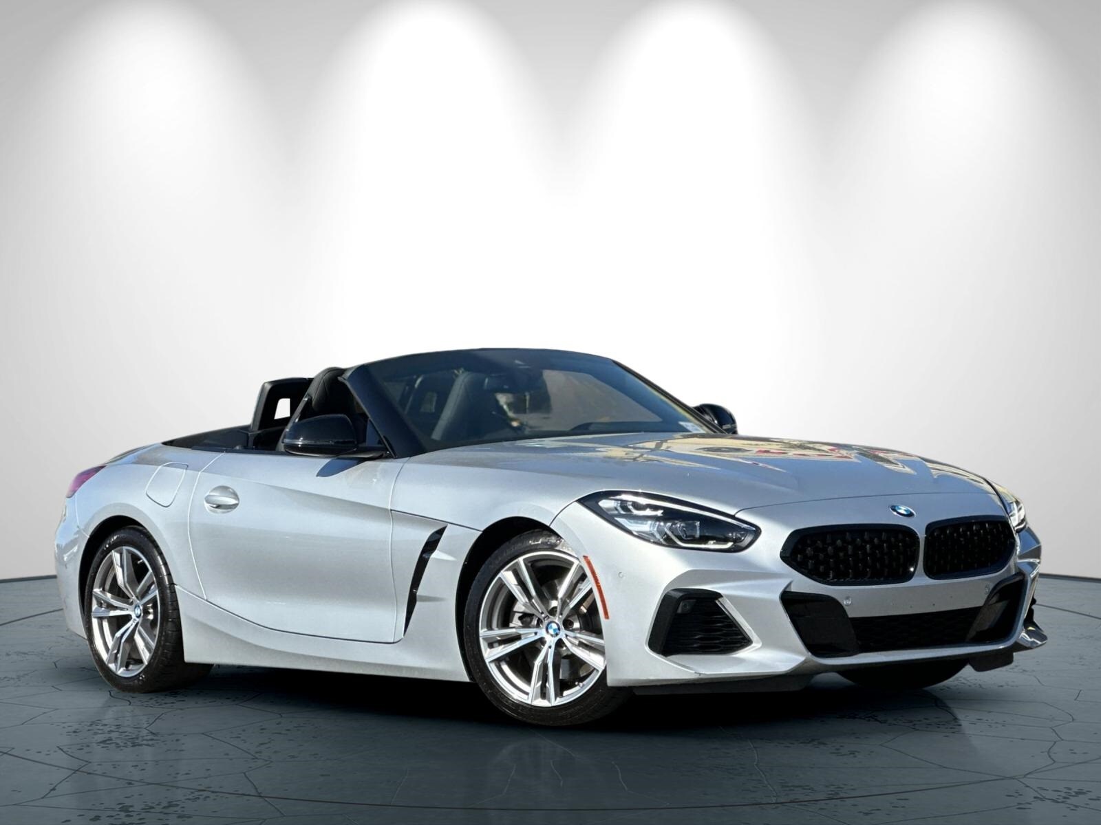 Used 2022 BMW Z4 Base with VIN WBAHF3C04NWX71593 for sale in San Jose, CA