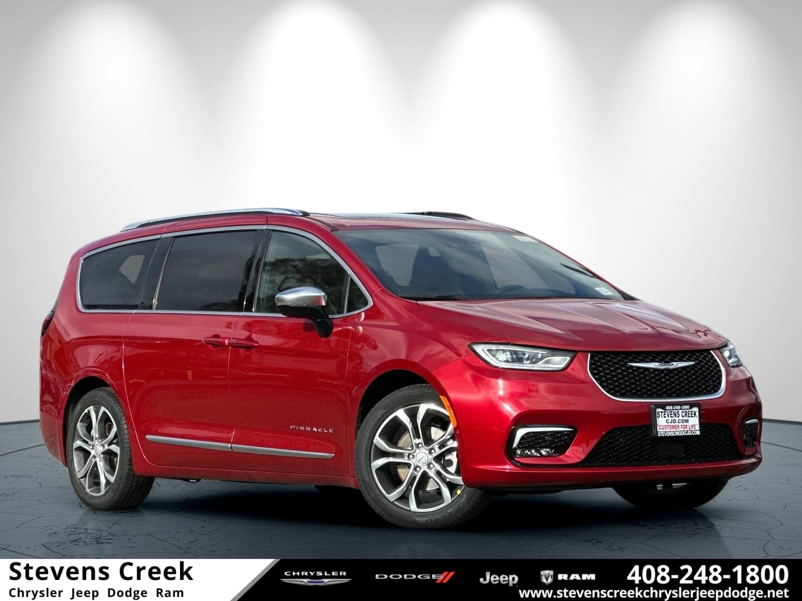 2026 Chrysler Pacifica Pinnacle's photo