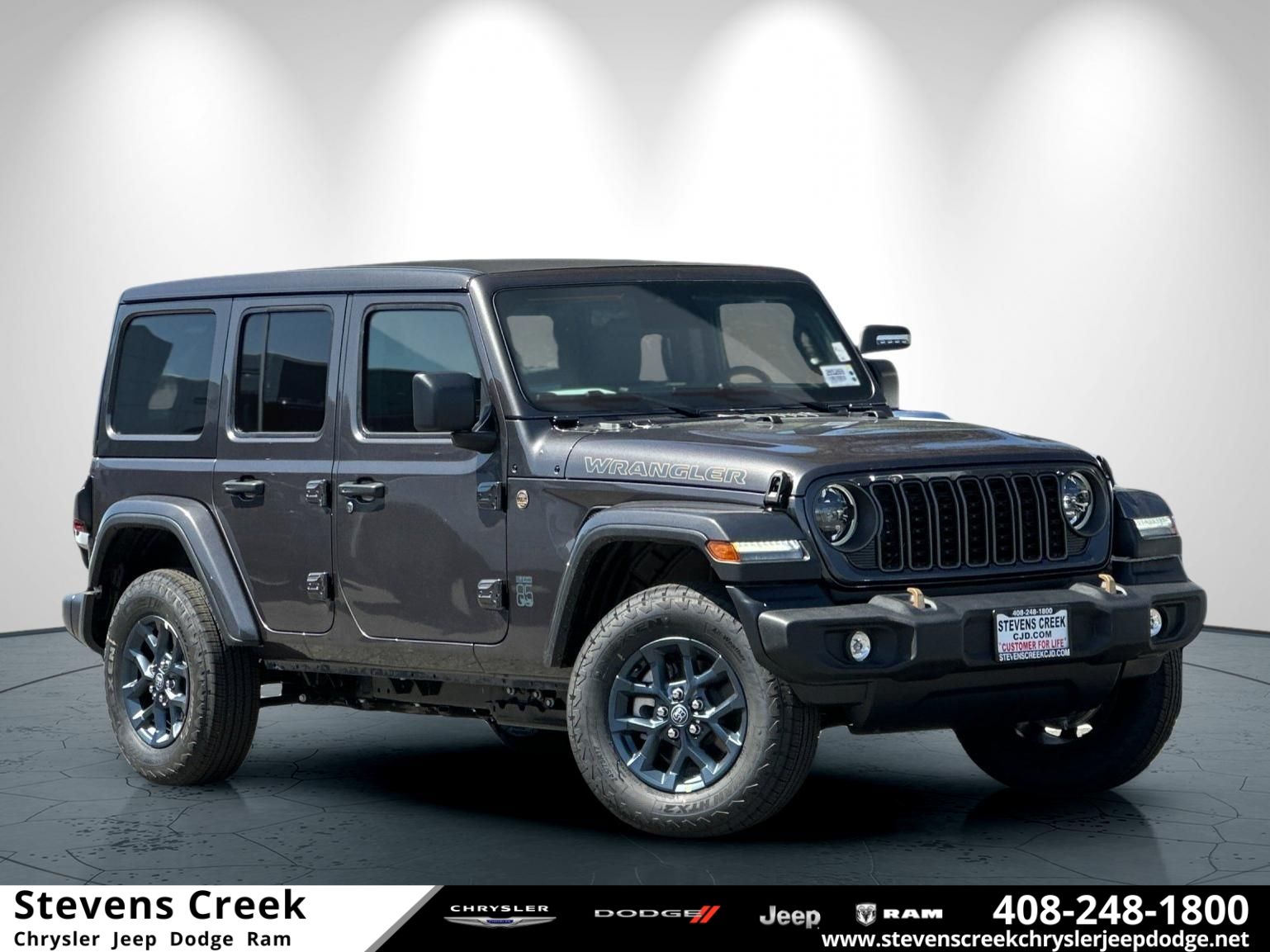 2026 Jeep Wrangler 85th Anniversary Edition's photo