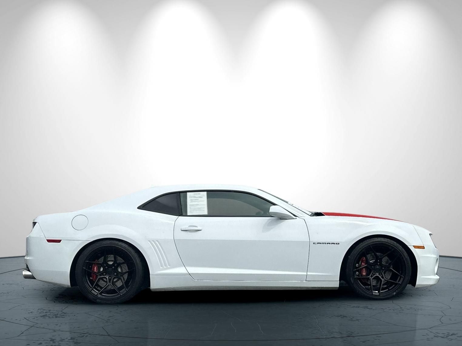 2012 Chevrolet Camaro SS photo 2