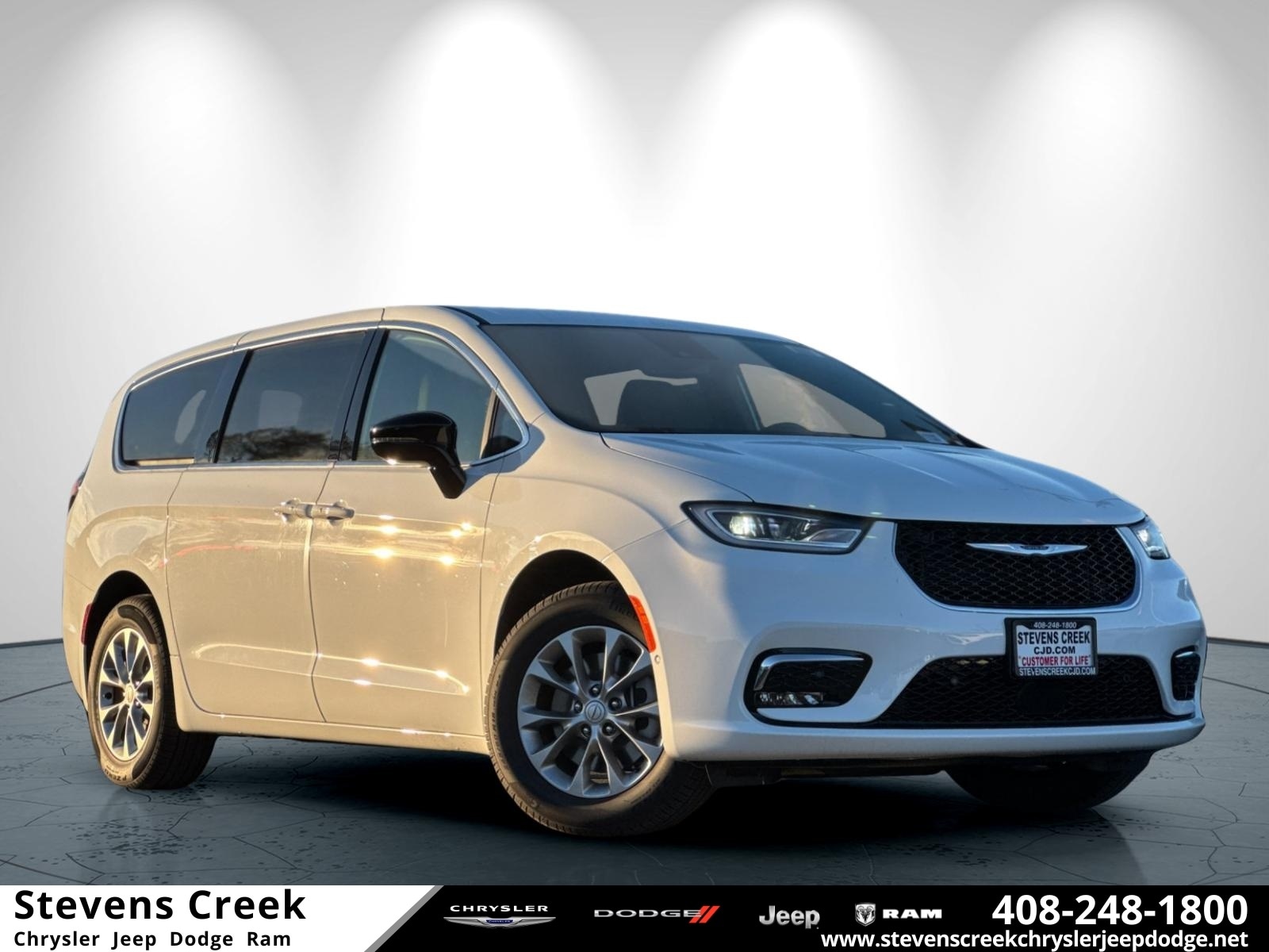 2026 Chrysler Pacifica Select AWD