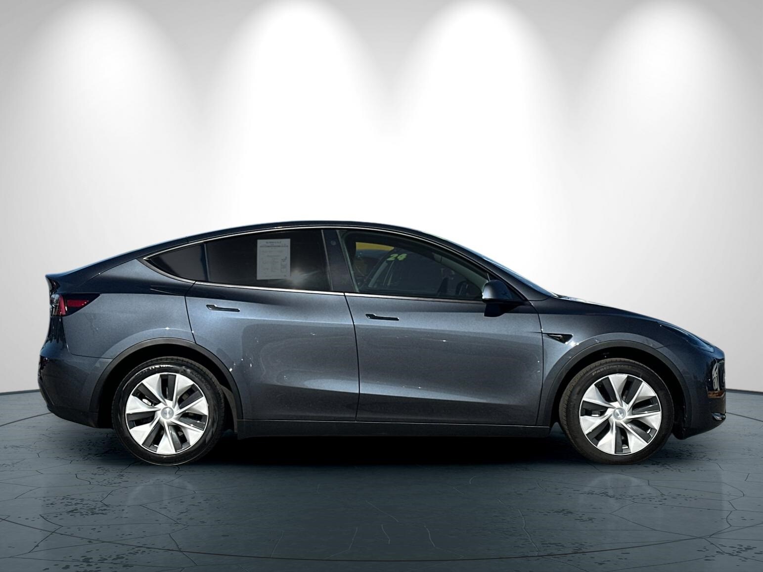 2023 Tesla Model Y Long Range photo 3