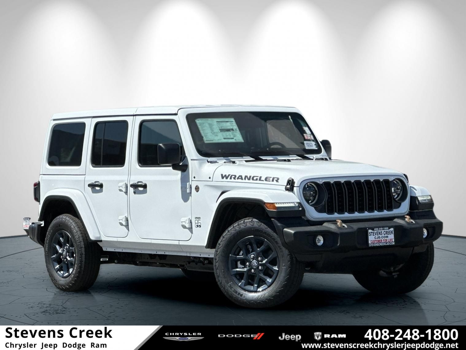 2026 Jeep Wrangler 85th Anniversary Edition's photo
