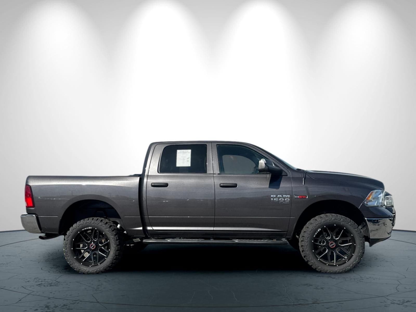 2019 Ram 1500 Classic Tradesman photo 2