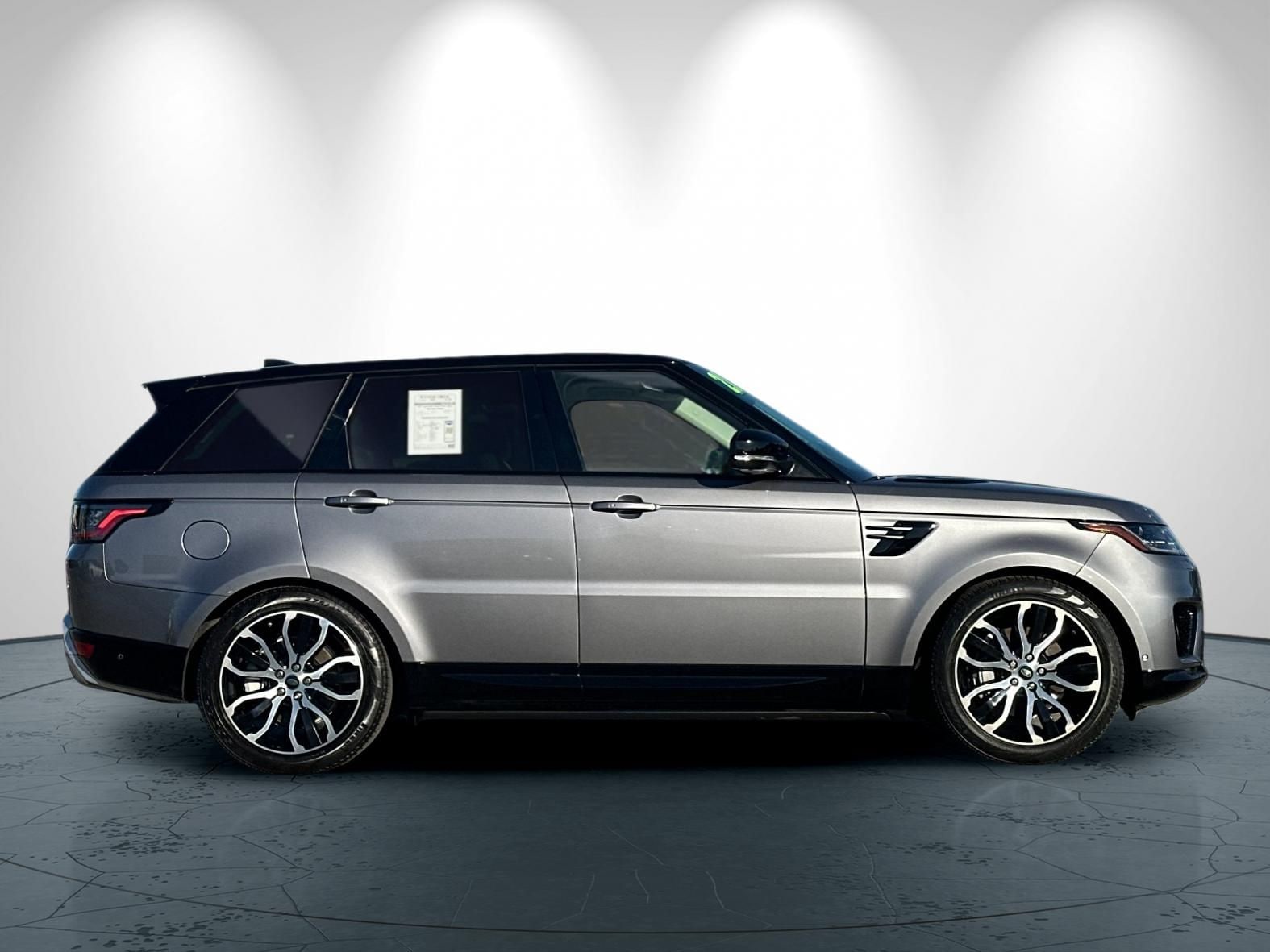 2021 Land Rover Range Rover Sport HSE Silver Edition photo 2