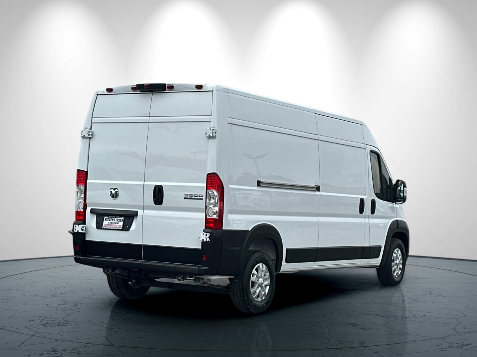 2025 Ram ProMaster 3500 Cargo Van photo 2