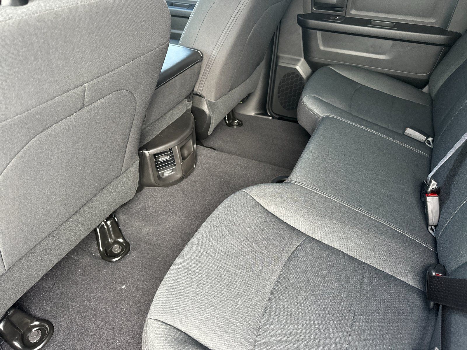 2026 RAM 2500 Tradesman - Photo 12