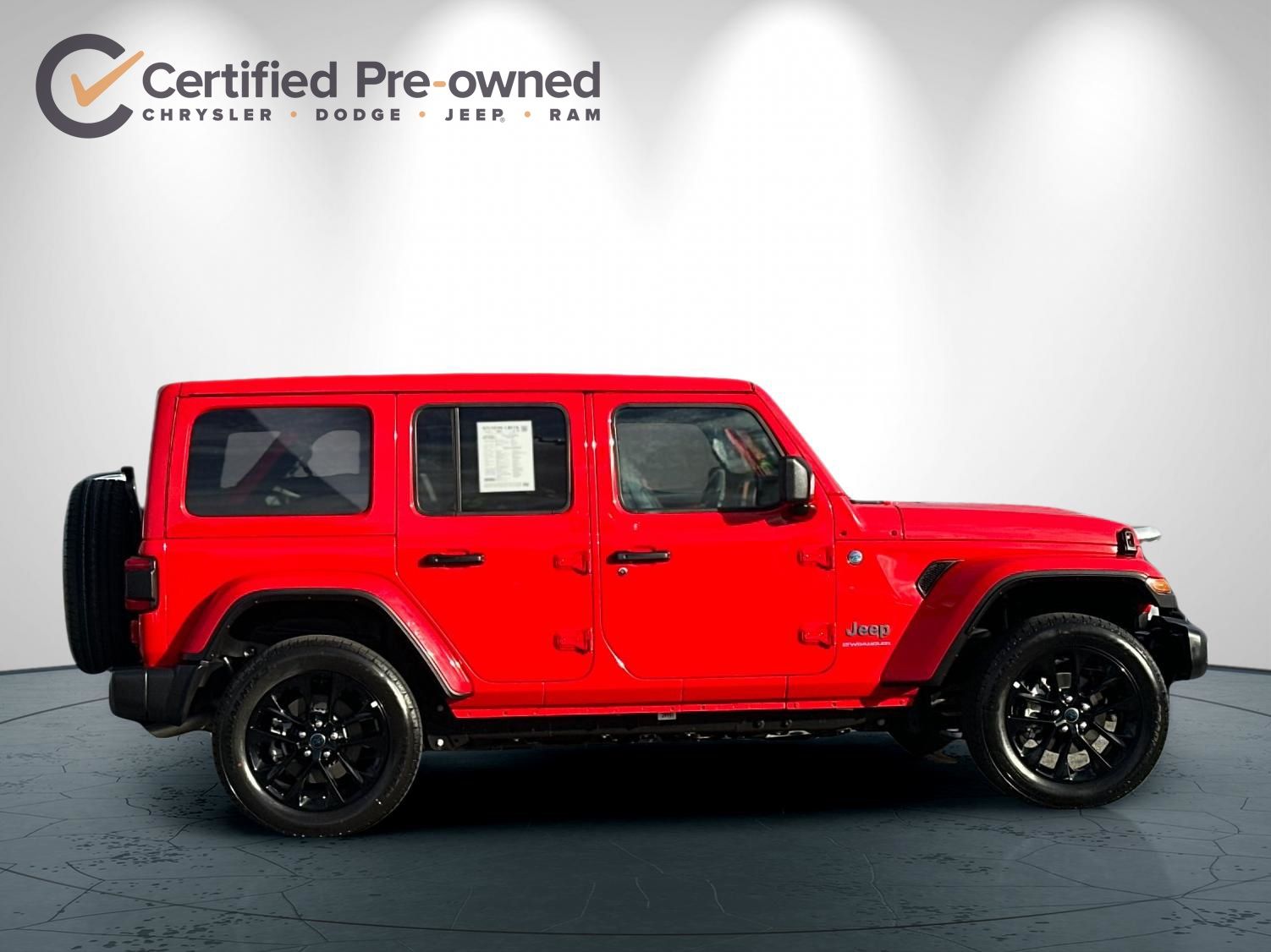 2025 Jeep Wrangler Sahara 4xe photo 2