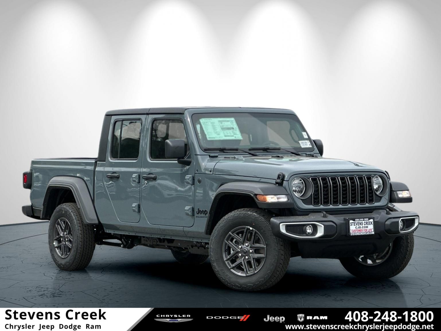 2026 Jeep Gladiator Sport Auto's photo