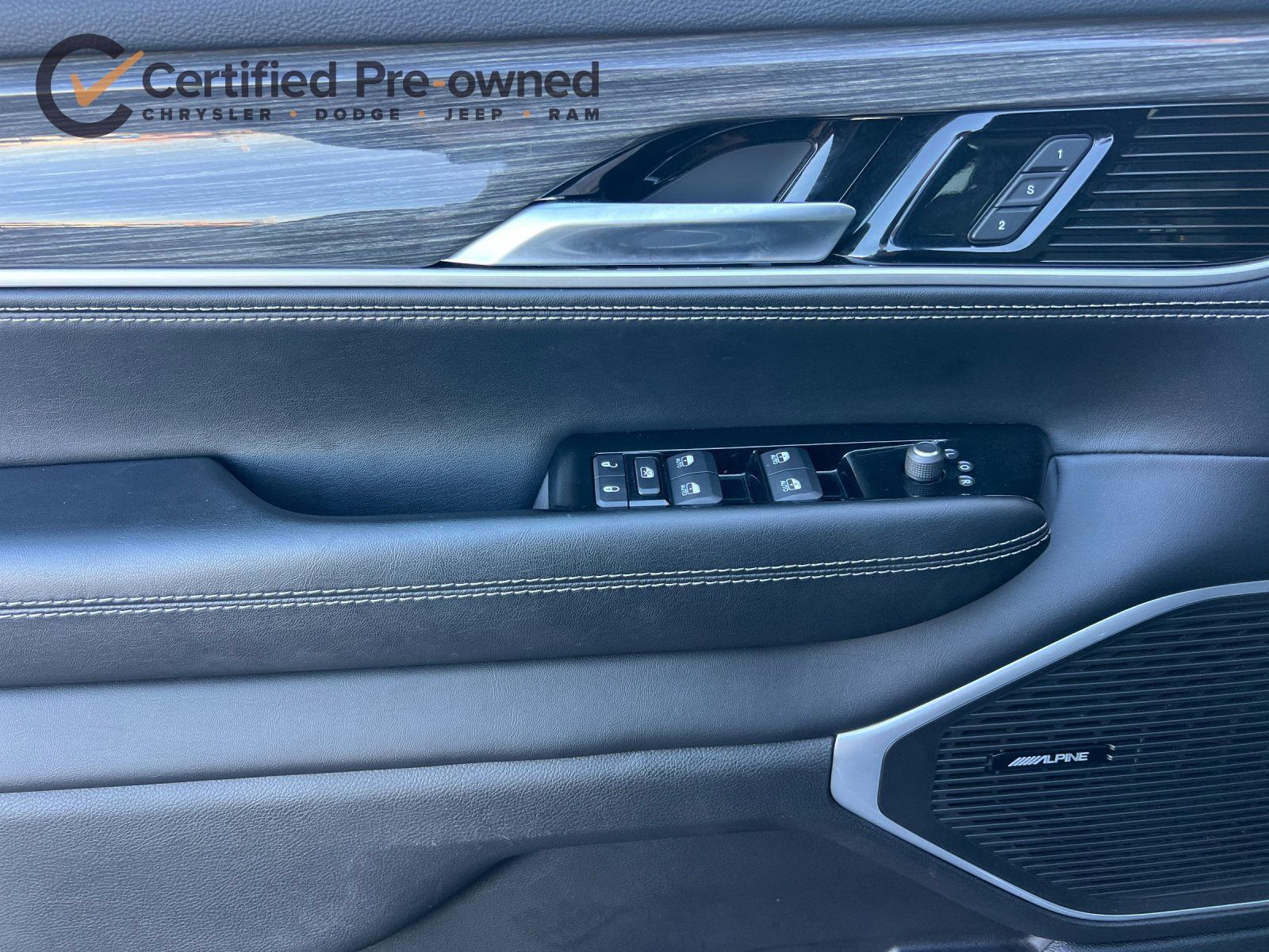 2022 Jeep Wagoneer Series II - Photo 12