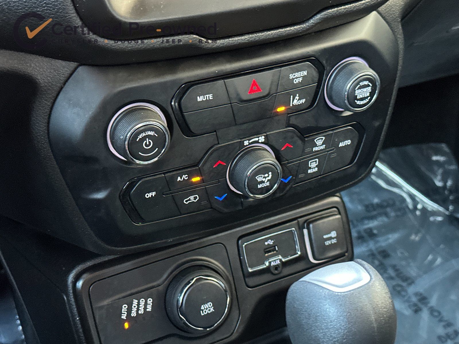 2022 Jeep Renegade Latitude - Photo 22