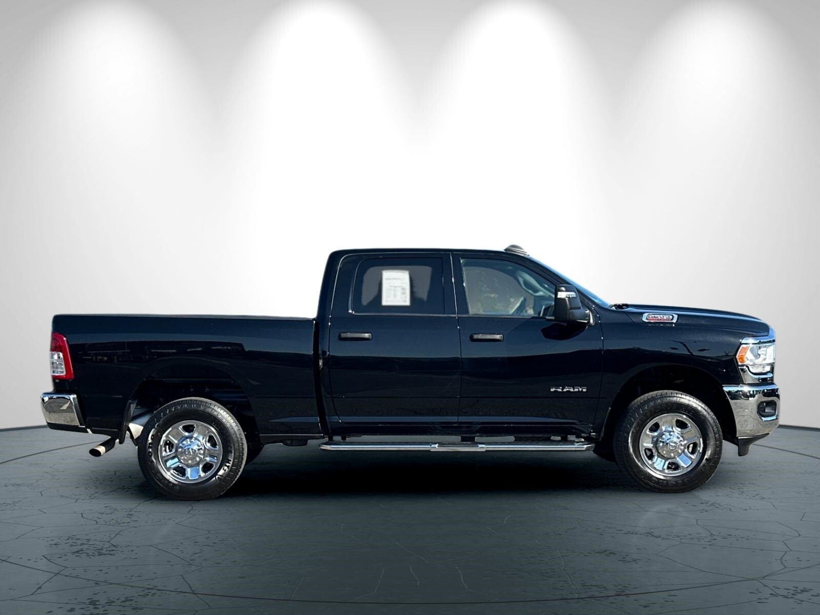 2024 Ram 2500 Big Horn photo 3