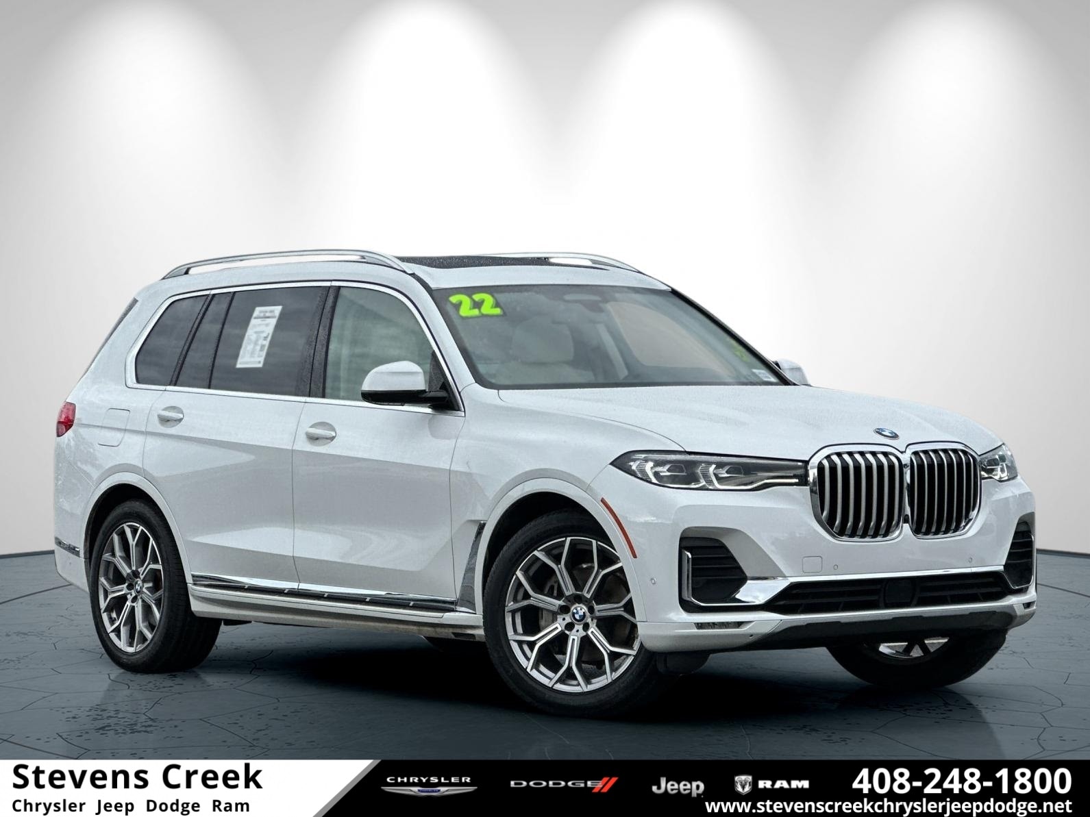 2022 BMW X7 40i's photo