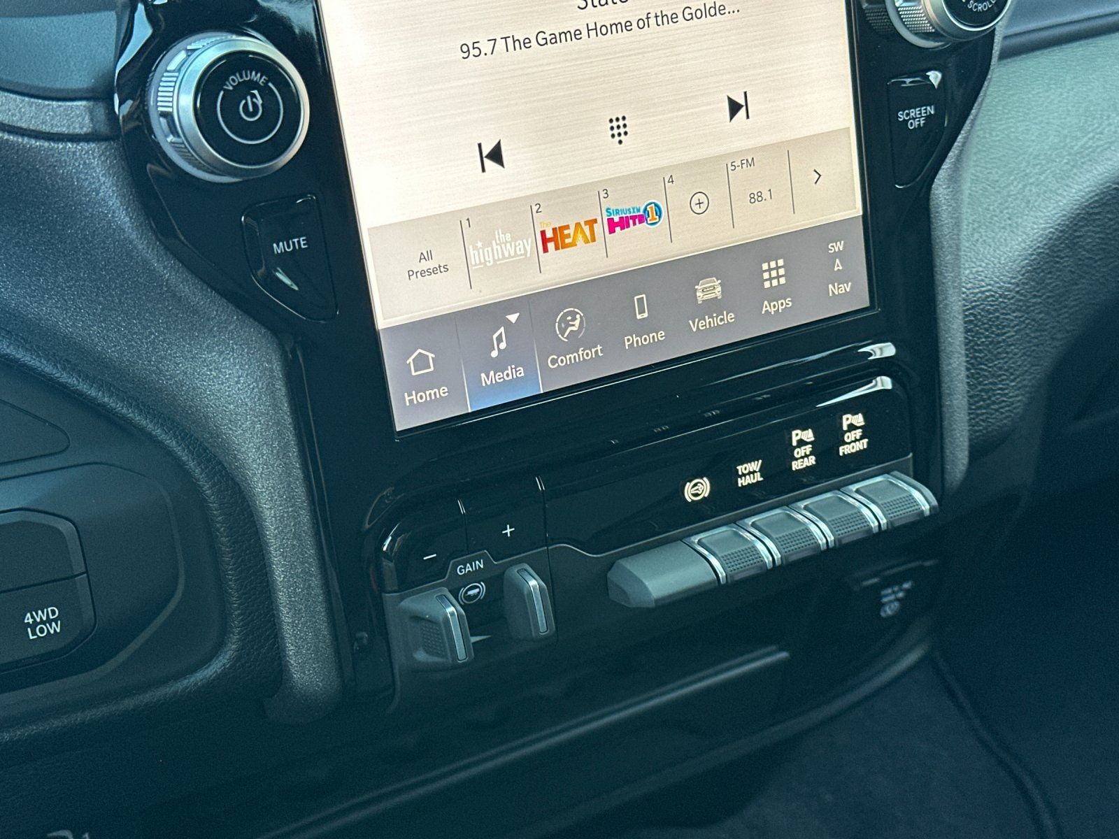 2025 RAM 2500 Tradesman - Photo 20