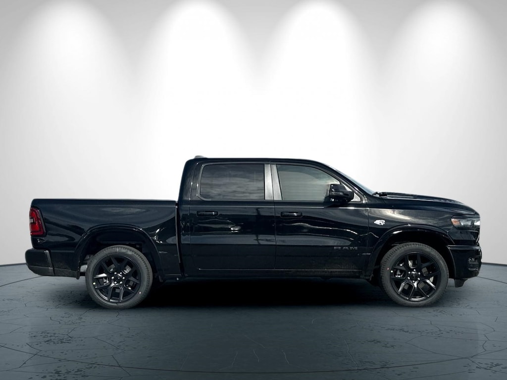 New 2026 Ram 1500 LARAMIE CREW CAB 4X4 5'7 BOX Pickup