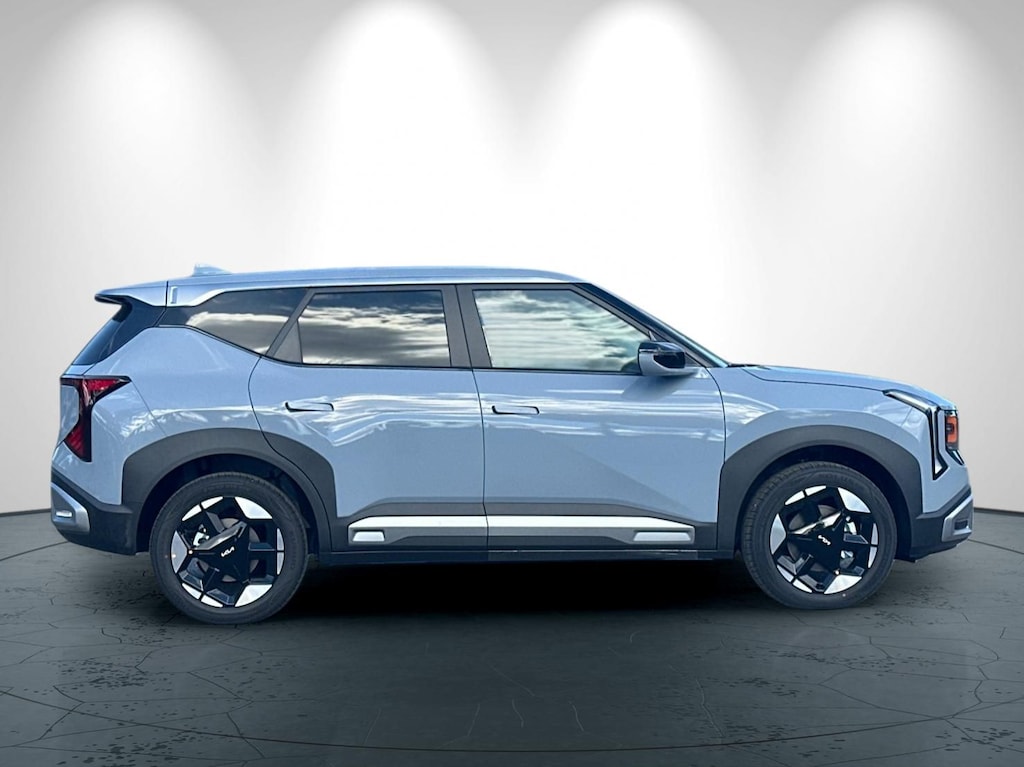 New 2027 Kia Seltos S SUV