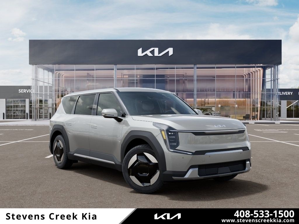 2026 Kia EV9 Light's photo