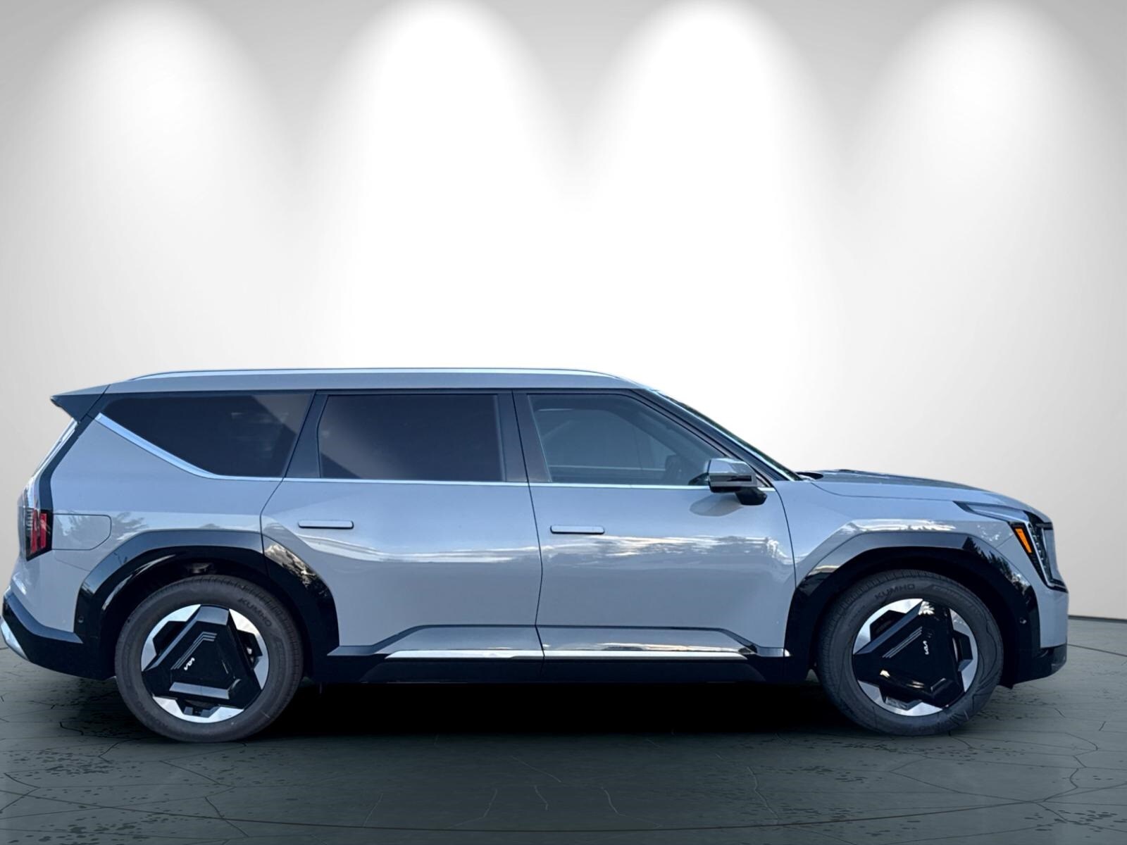 2026 Kia EV9 Land photo 3