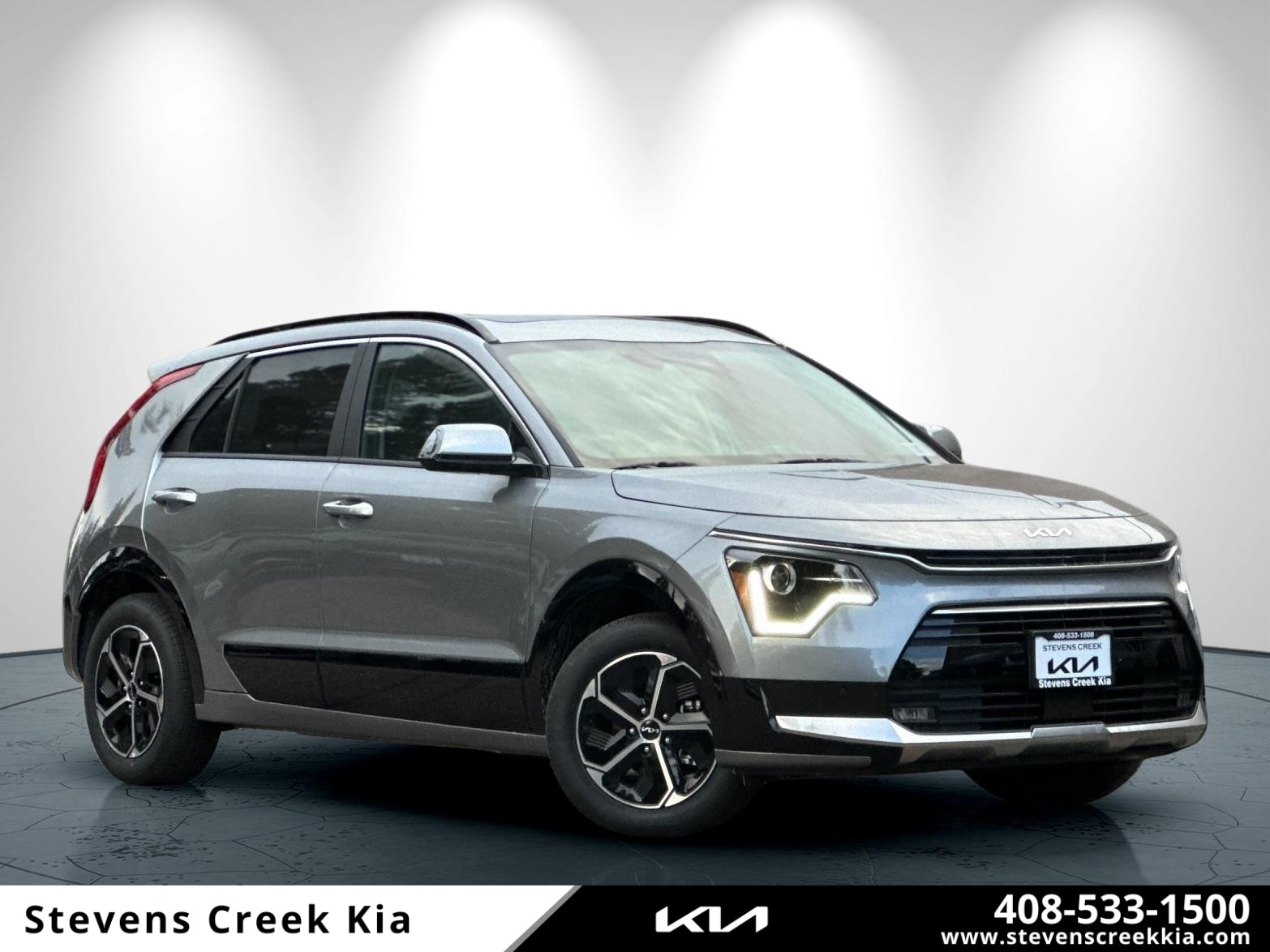 2026 Kia Niro SX's photo