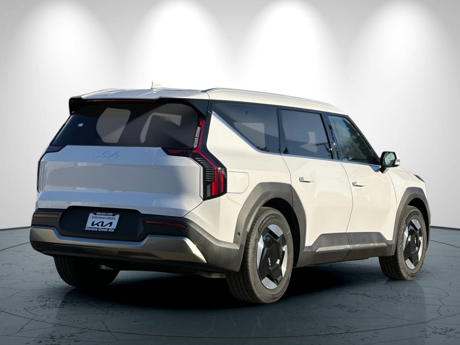 2026 Kia EV9 Wind photo 4